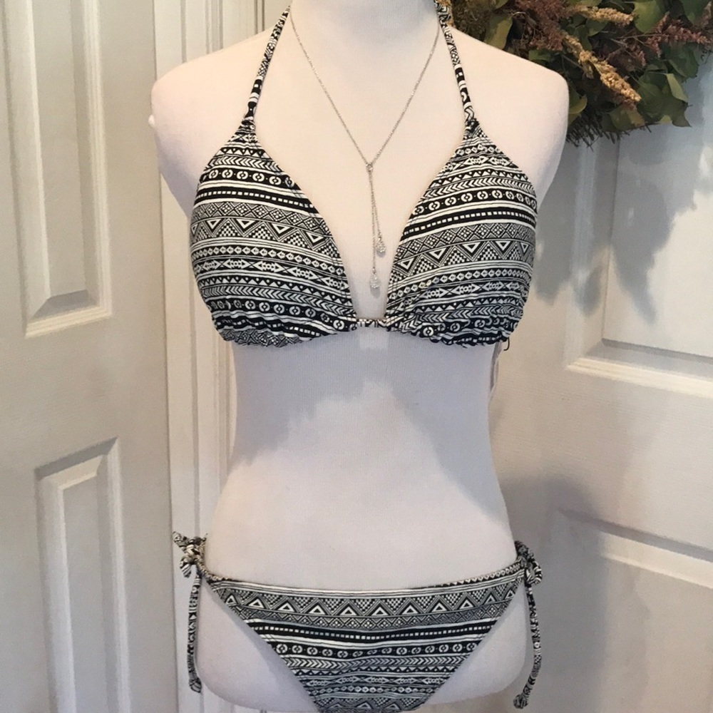 Black and white bikini padded triangle top